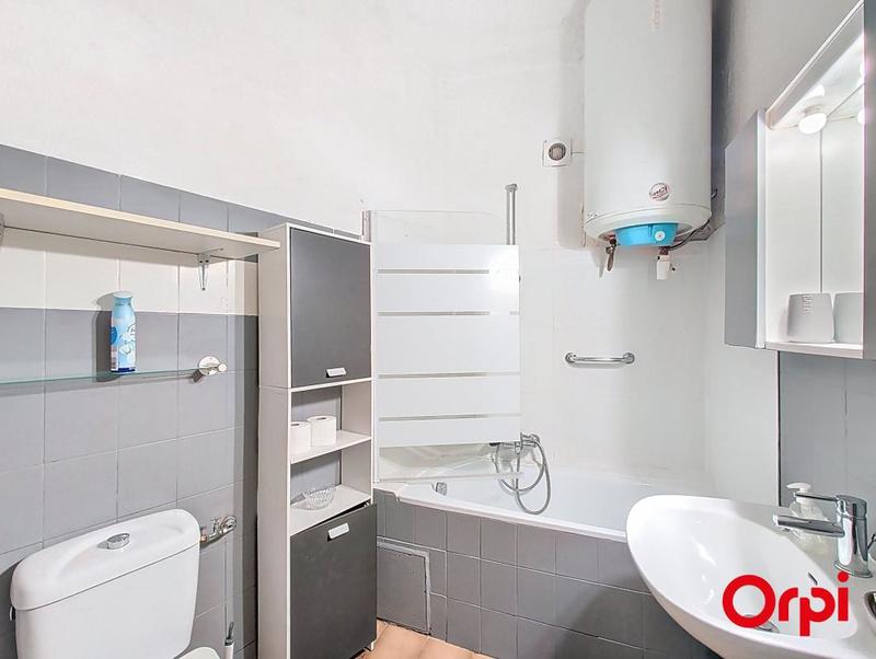 Maison - 96 m² - 3 pièces