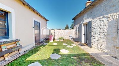 Maison - 140 m² - 5 pièces