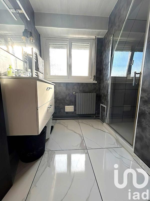 Maison - 86 m² - 5 pièces