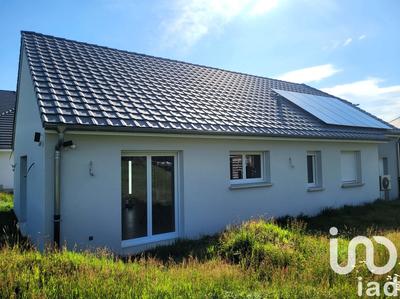 Maison - 99 m² - 4 pièces