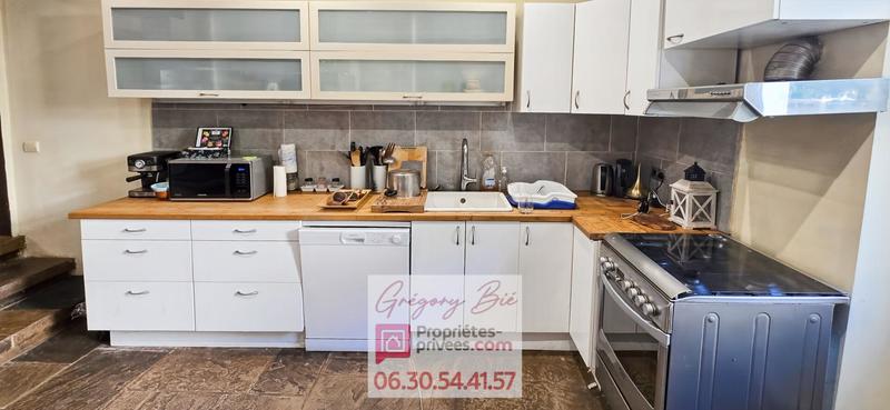 Maison - 231 m² - 7 pièces