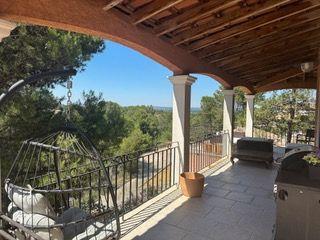 Villa - 176 m² - 6 pièces