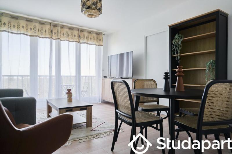 Chambre - 11 m² - 1 pièce