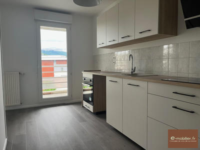 Appartement - 82 m² - 4 pièces