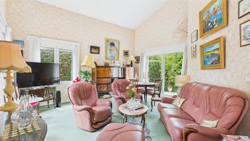 Maison - 190 m² - 9 pièces