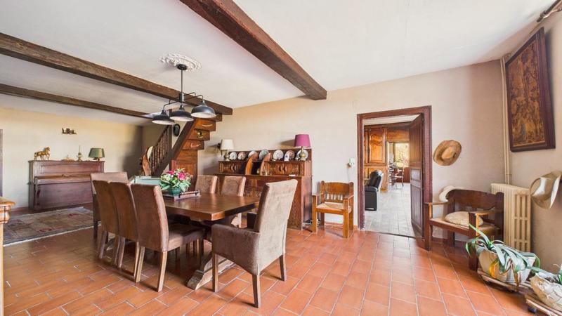 Maison - 267 m² - 9 pièces