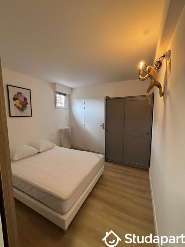 Chambre - 13 m² - 1 pièce