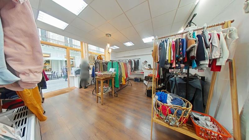 Local commercial - 36 m² - 2 pièces