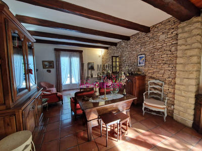 Maison - 96 m² - 4 pièces