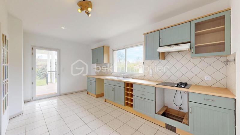 Villa - 230 m² - 6 pièces