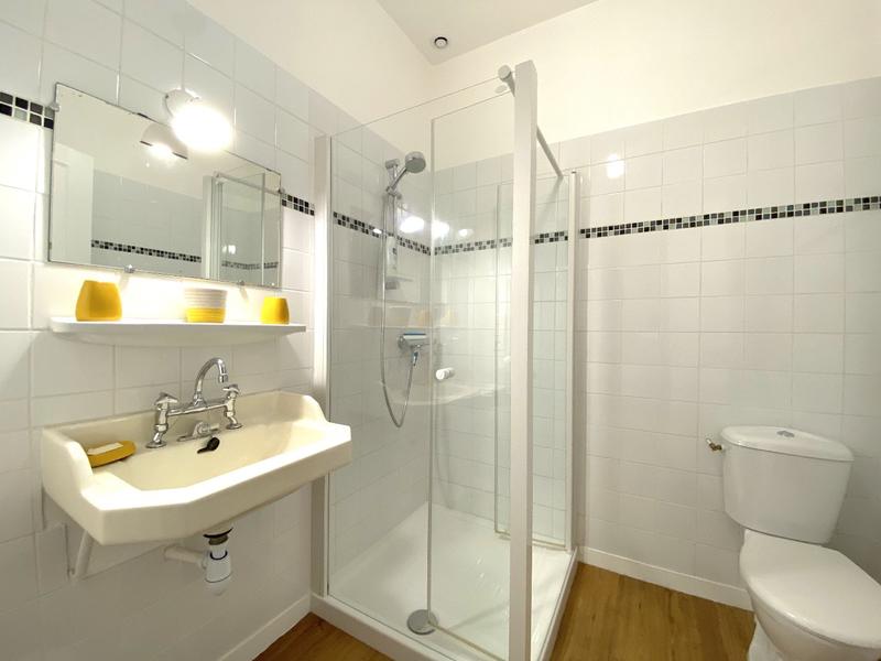 Maison - 206 m² - 9 pièces