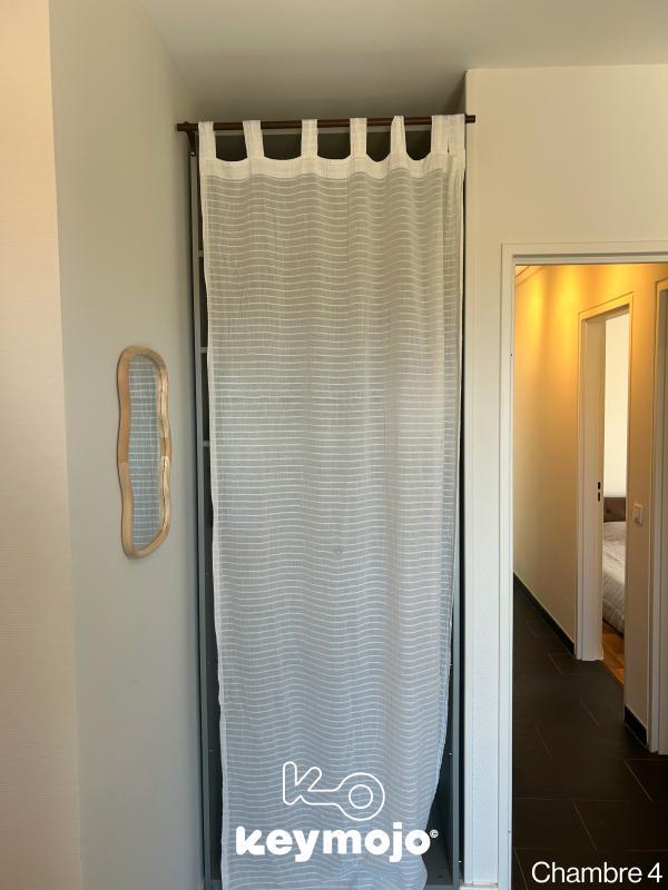 Chambre - 76 m² - 5 pièces