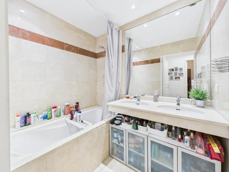 Appartement ancien - 68 m² - 3 pièces