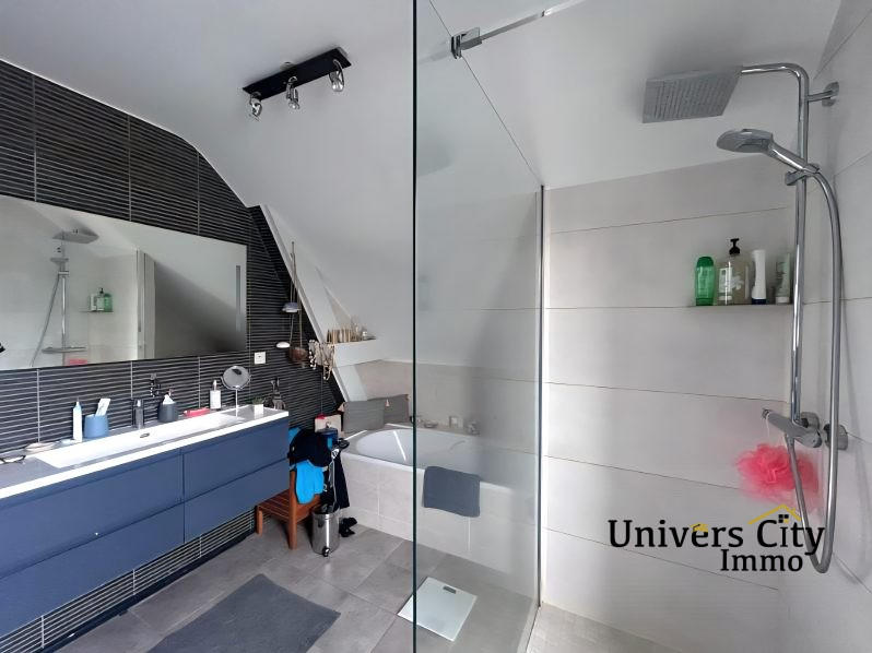 Maison - 156 m² - 7 pièces