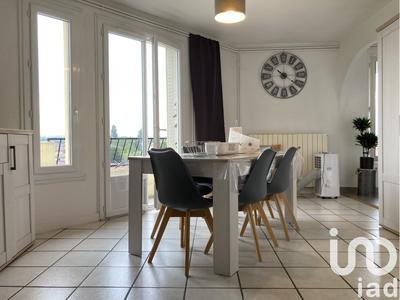 Appartement - 89 m² - 4 pièces
