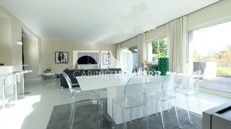 Appartement - 206 m² - 5 pièces