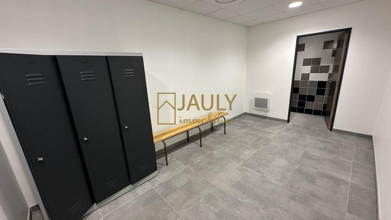 Entrepôt - 2 507 m²