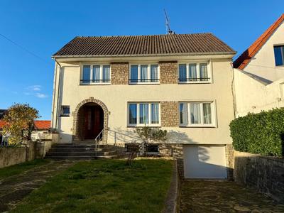 Maison - 178 m² - 7 pièces