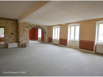 Maison - 230 m² - 7 pièces