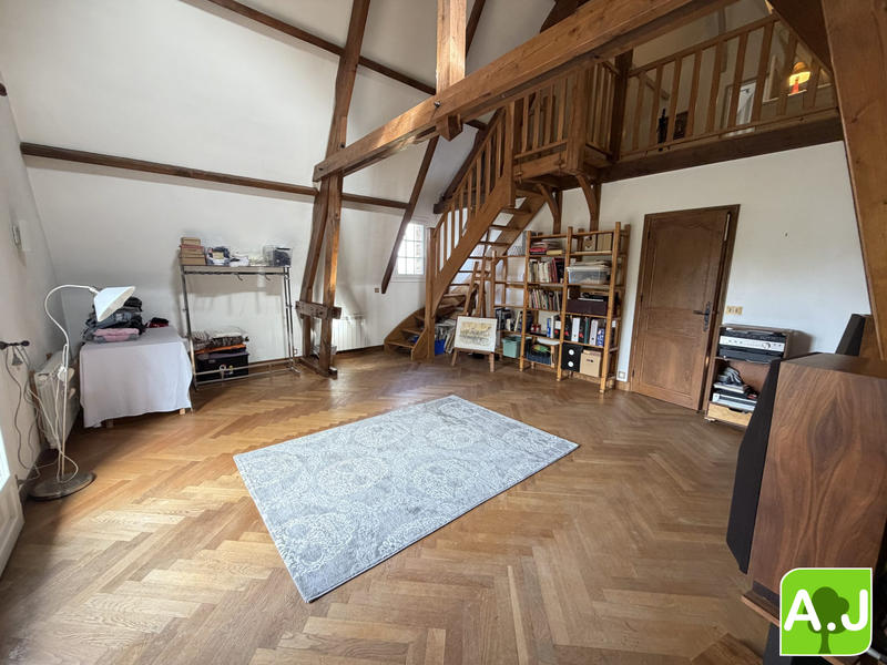 Maison - 175 m² - 8 pièces