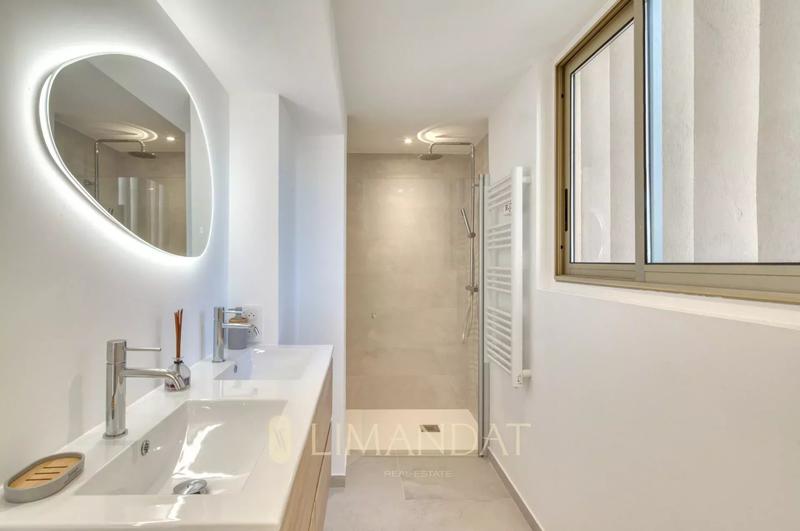 Appartement - 95 m² - 4 pièces