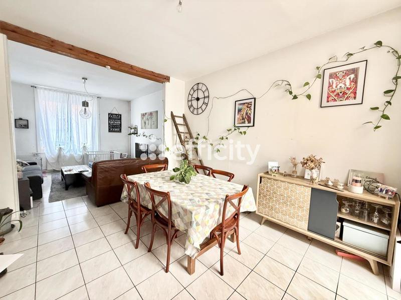 Maison - 108 m² - 5 pièces