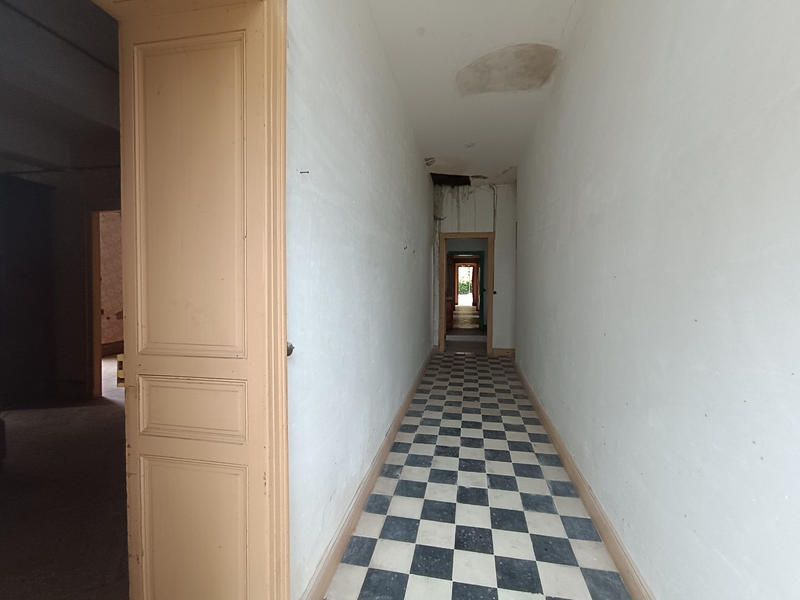 Maison ancienne - 320 m² - 17 pièces
