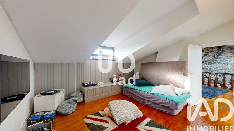 Maison - 260 m² - 9 pièces
