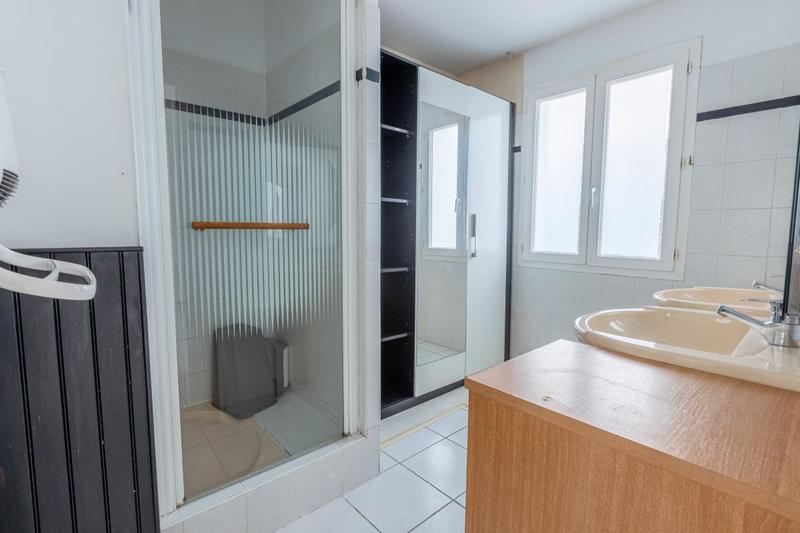 Maison ancienne - 195 m² - 5 pièces