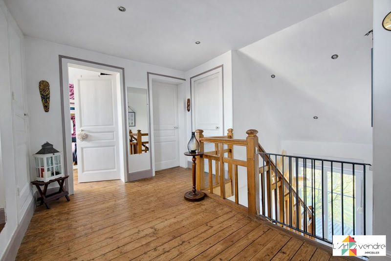 Maison - 121 m² - 5 pièces