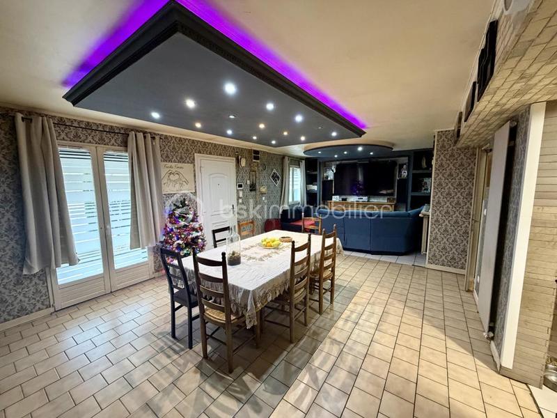 Maison - 105 m² - 4 pièces