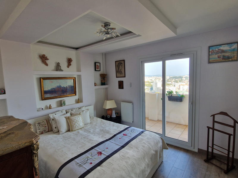 Appartement - 105 m² - 5 pièces