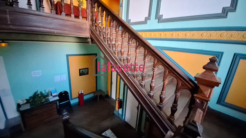 Château - 450 m² - 12 pièces