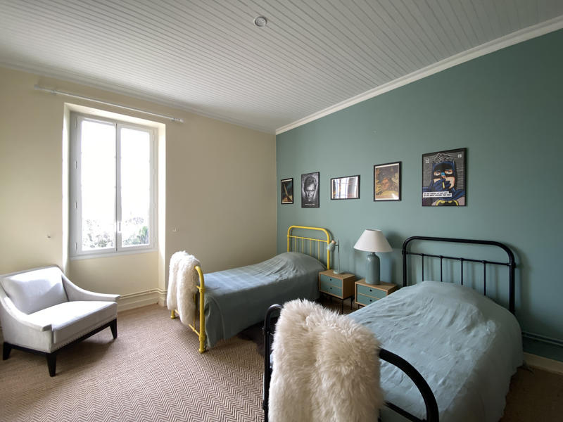 Maison - 399 m² - 7 pièces