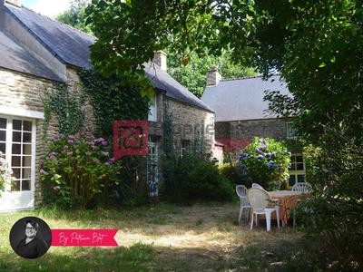 Maison - 250 m² - 4 pièces