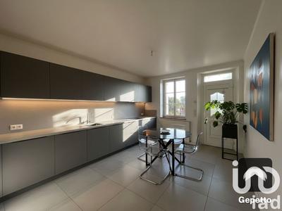 Maison - 164 m² - 8 pièces