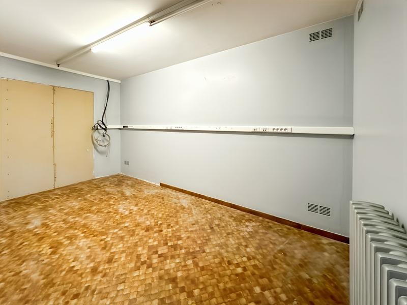 Appartement ancien - 222 m² - 8 pièces