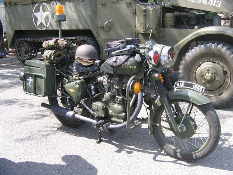 D-day festival normandy - Défilé de motos militaires