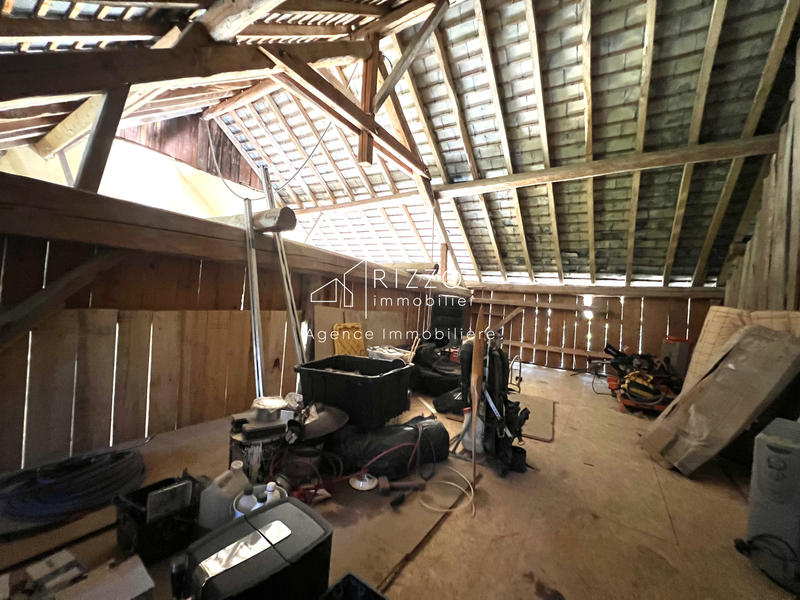 Maison - 180 m² - 7 pièces