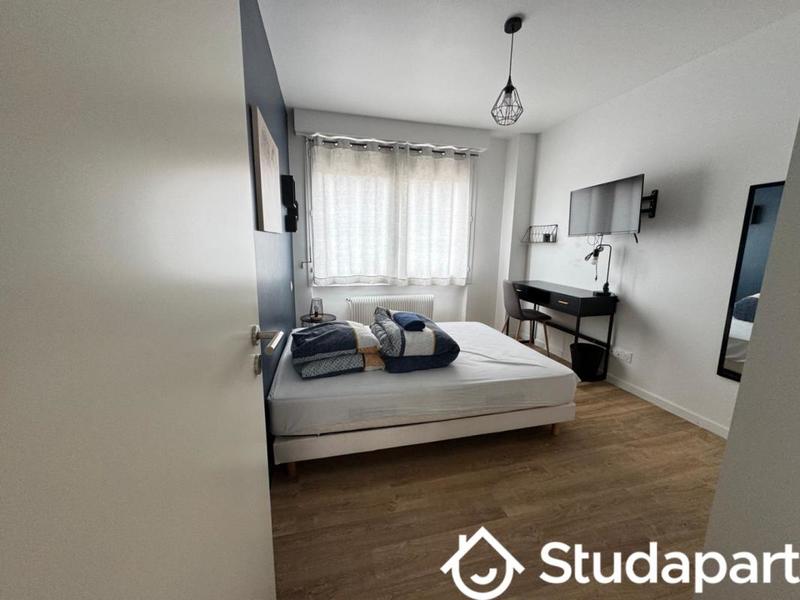 Chambre - 12 m² - 1 pièce