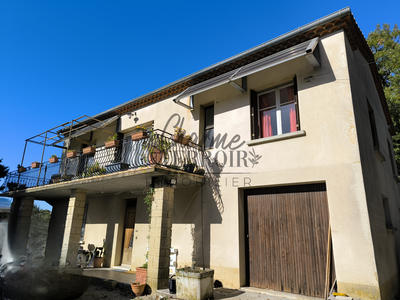 Maison - 200 m² - 9 pièces