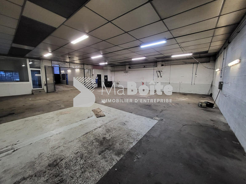 Local d'activités - 300 m²