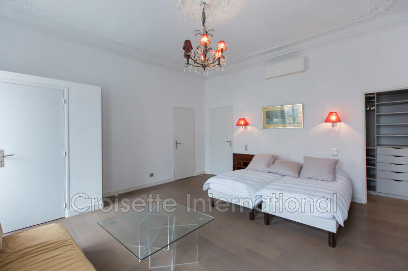 Appartement - 150 m² - 4 pièces