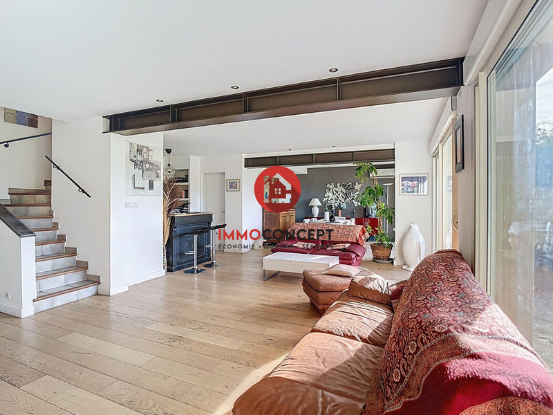 Maison - 127 m² - 6 pièces