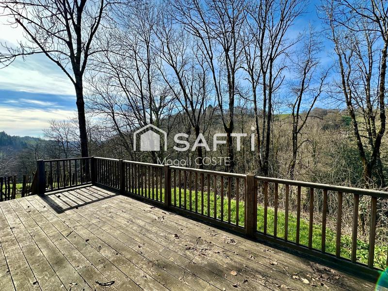 Maison - 440 m² - 12 pièces