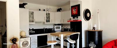 Appartement - 49 m² - 2 pièces