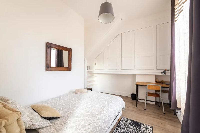 Demeure - 353 m² - 10 pièces