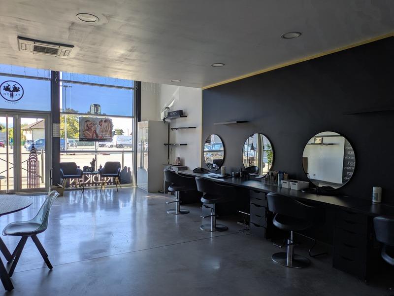 Local commercial - 100 m² - 1 pièce