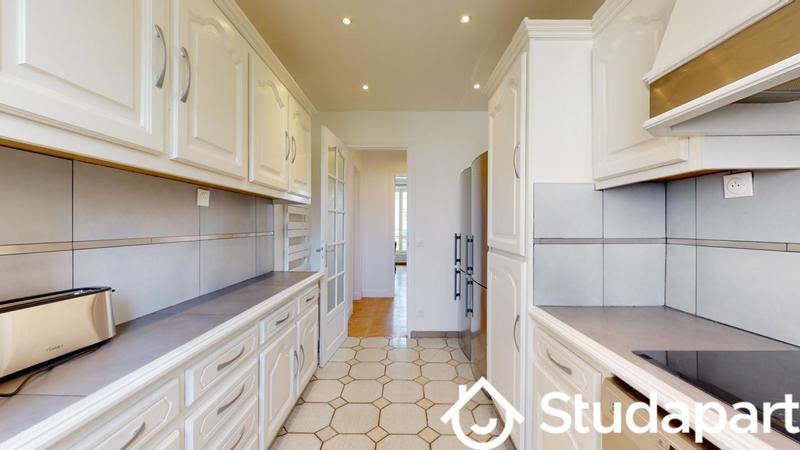 Chambre - 13 m² - 1 pièce