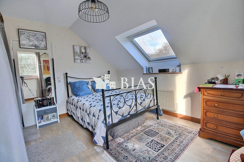 Maison - 324 m² - 12 pièces